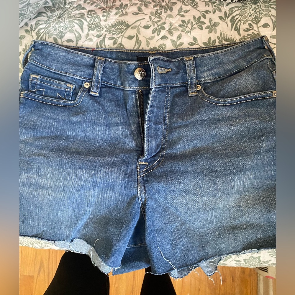 Jean shorts!